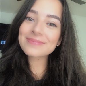 Meet your Posher, Angelica